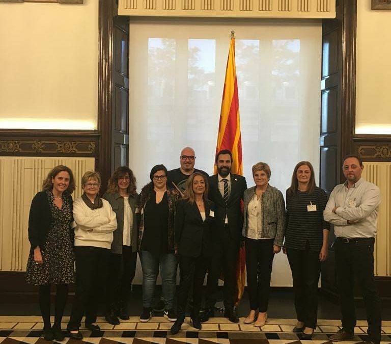 Reunión de la Federación Catalana de TDAH, FCAFA TDA-H, en el Parlamento Catalán.